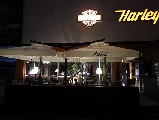 Hot-Stuff Road House Salzburg